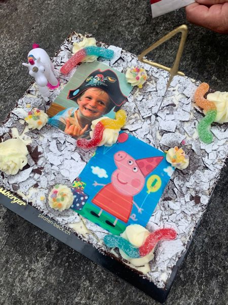 Schwarzwaelder-Torte-mit-Bilder