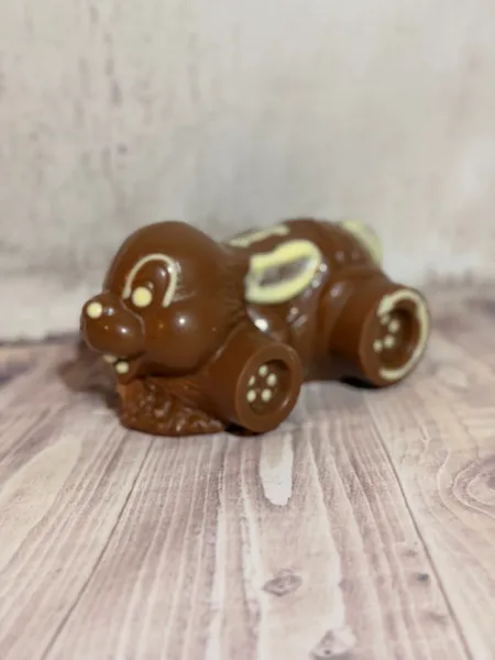 Schoggihase Auto modern